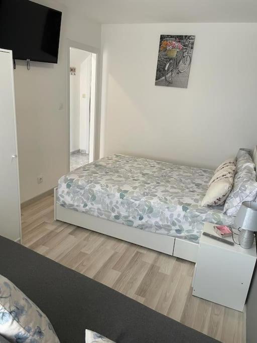 Acogedor Piso En Carino Appartement Buitenkant foto